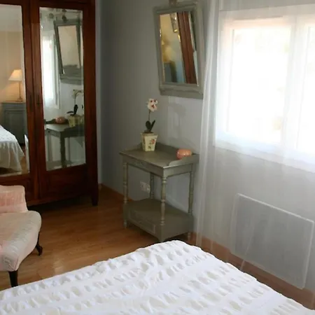 Holiday home Comfortable House With Garden In Central Beach Location